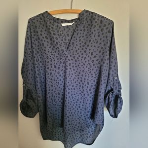 Dark gray patterned lush brand 3/4 sleeve blouse